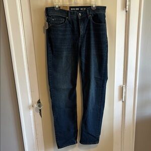 NWT Devil-Dog Slim Straight Jeans